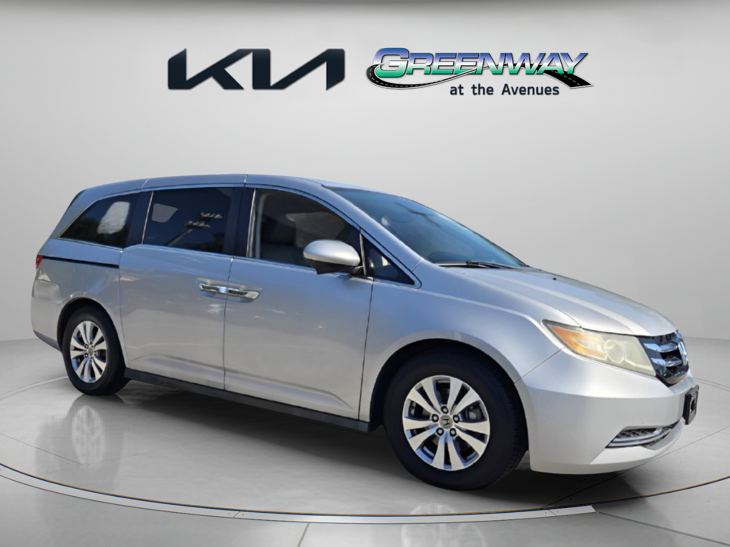 Used 2015 Honda Odyssey EX-L image 1