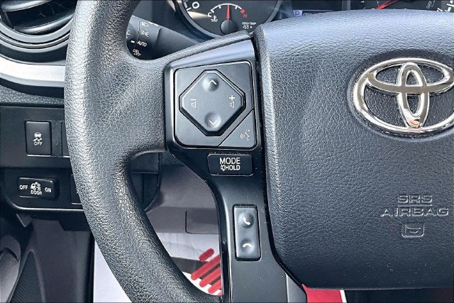 Used 2022 Toyota Tacoma SR AWD/4WD image 11