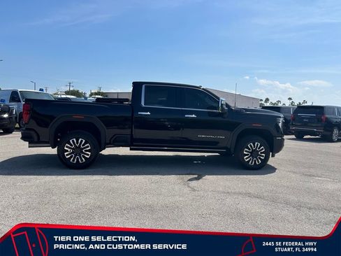 Used 2025 GMC Sierra 2500 Denali Ultimate w/ Max Trailering Package AWD/4WD image 4