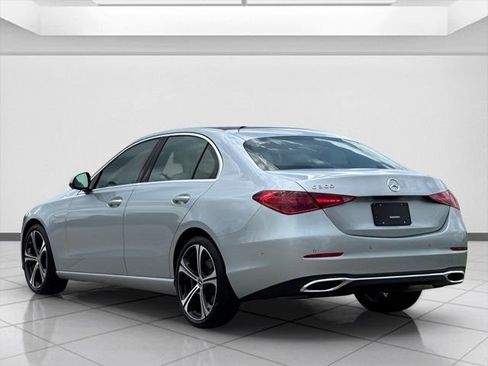 Used 2025 Mercedes-Benz C 300 Sedan image 4