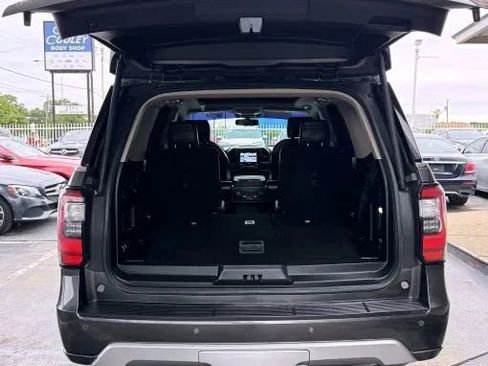 Used 2018 Ford Expedition Platinum AWD/4WD image 12