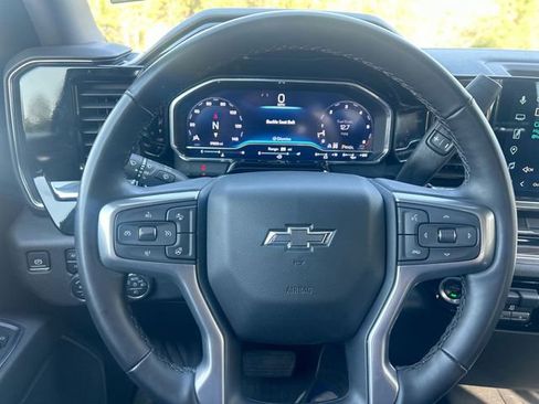 Used 2025 Chevrolet Silverado 1500 RST image 18
