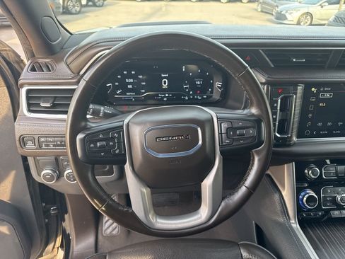 Used 2024 GMC Yukon Denali RWD image 13