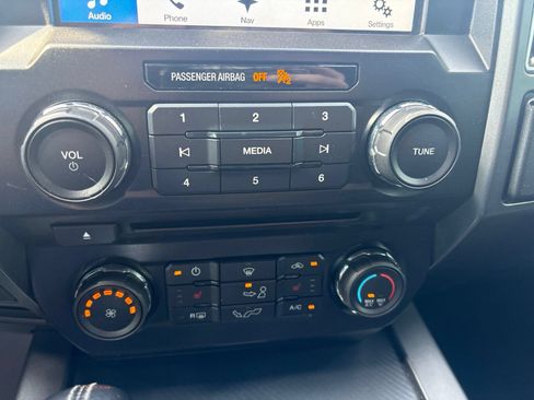 Used 2018 Ford F150 XLT w/ Equipment Group 302A Luxury AWD/4WD image 34
