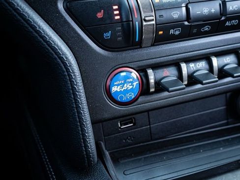 Used 2020 Ford Mustang Shelby GT350 w/ Technology Package image 28