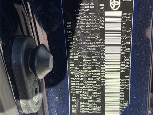 Certified 2025 Toyota Corolla LE image 25