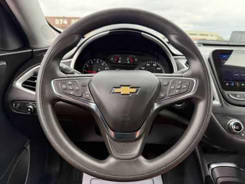 Used 2024 Chevrolet Malibu LT FWD image 18