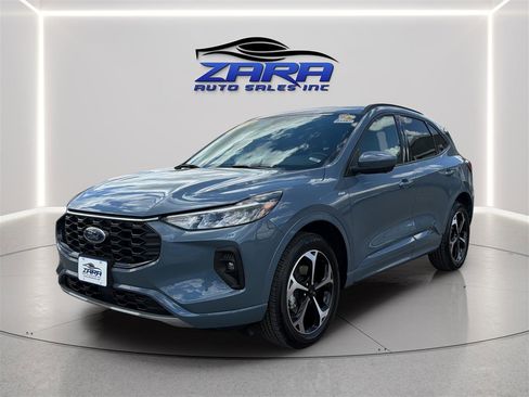 Used 2024 Ford Escape ST-Line Select w/ Tech Pack #2 AWD/4WD image 3