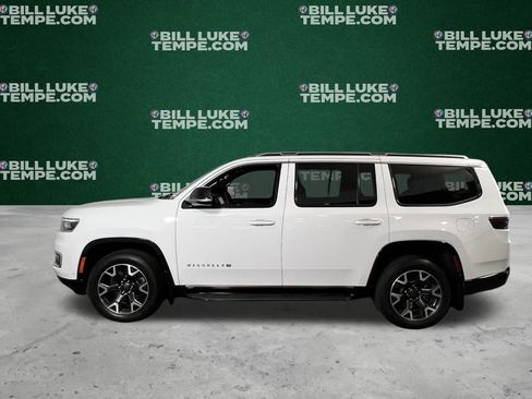 Used 2023 Jeep Wagoneer Series III w/ Rear Seat Video Group 1 image 9