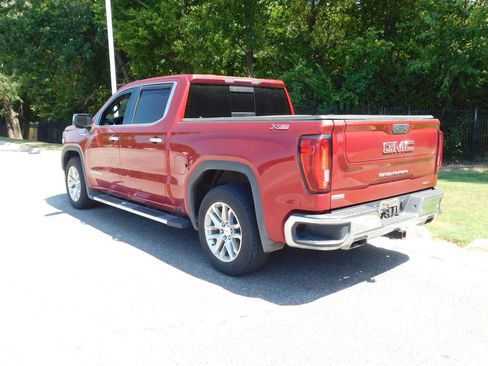 Used 2019 GMC Sierra 1500 SLT w/ SLT Premium Plus Package AWD/4WD image 3