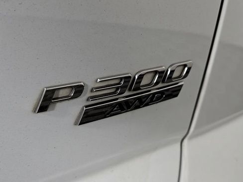 Used 2020 Jaguar E-PACE R-Dynamic SE image 29