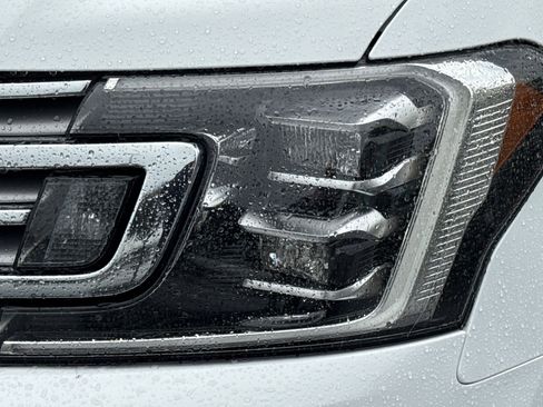 Used 2021 Ford Expedition Max Limited image 49