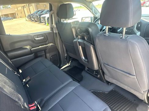 Used 2022 Chevrolet Silverado 1500 Custom Trail Boss AWD/4WD image 22