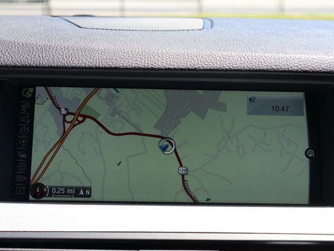 Used 2014 BMW 550i xDrive Sedan image 25