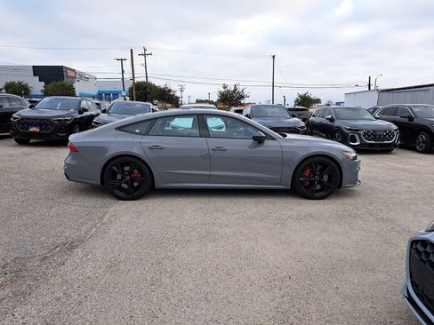 Used 2025 Audi S7 Prestige AWD/4WD image 4