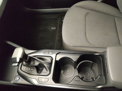 Used 2025 Kia K4 FWD image 26