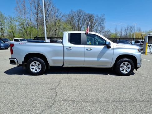 Used 2019 Chevrolet Silverado 1500 LT AWD/4WD image 9