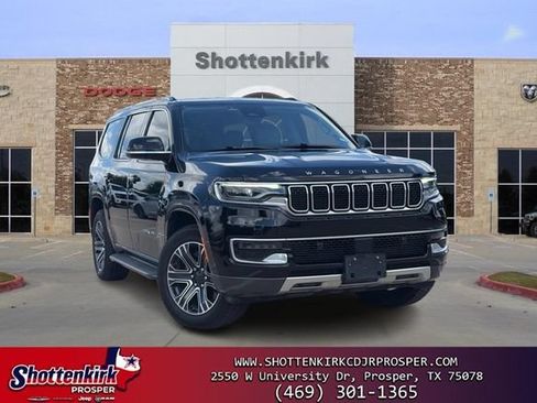 Used 2022 Jeep Wagoneer Series III w/ Flexible Seating Group AWD/4WD image 1