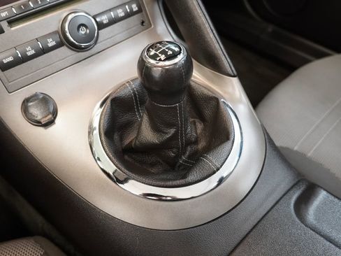 Used 2007 Pontiac Solstice Convertible RWD image 17