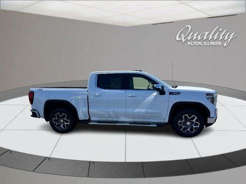 New 2026 GMC Sierra 1500 SLT AWD/4WD image 3