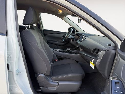 Certified 2024 Nissan Rogue S image 15