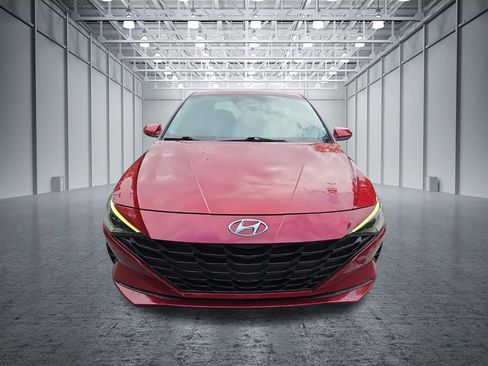 Used 2021 Hyundai Elantra SEL FWD image 2