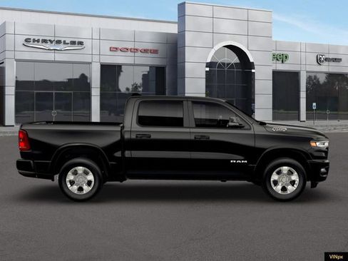 New 2026 RAM 1500 4x4 Crew Cab image 7