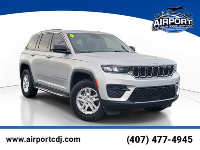 Used 2024 Jeep Grand Cherokee Laredo
