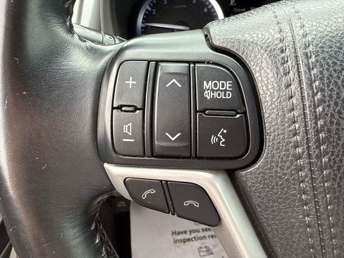 Used 2018 Toyota Highlander Limited w/ Protection Package #3 AWD/4WD image 16