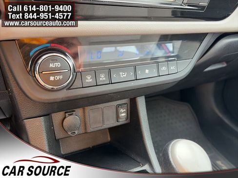 Used 2015 Toyota Corolla LE image 19