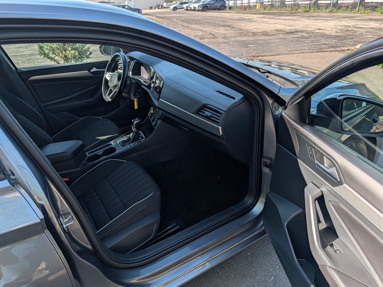 Certified 2023 Volkswagen Jetta Sport FWD image 11