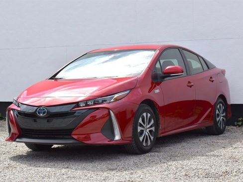Used 2022 Toyota Prius Prime XLE image 8