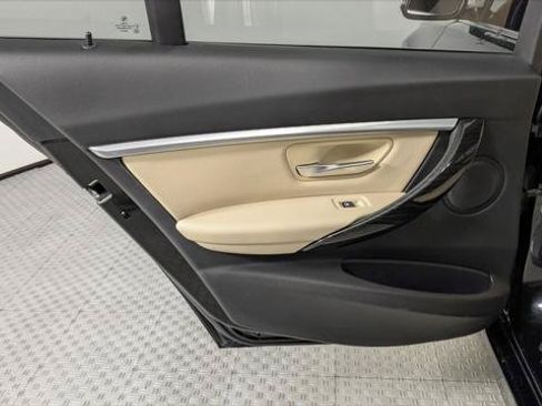 Used 2018 BMW 330i Sedan RWD image 17