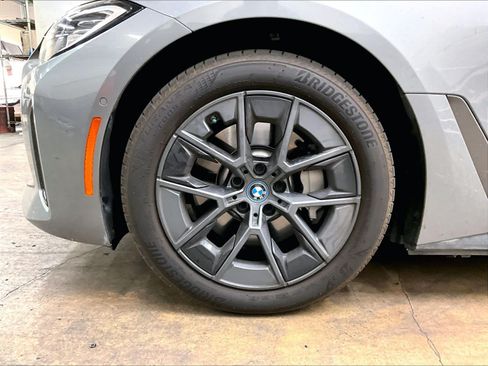 Used 2023 BMW i4 eDrive35 w/ Premium Package RWD image 12
