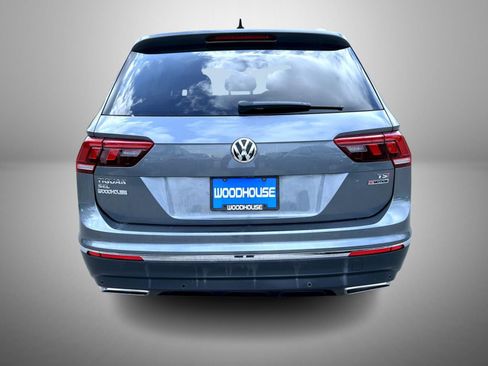Used 2018 Volkswagen Tiguan SEL Premium AWD/4WD image 6