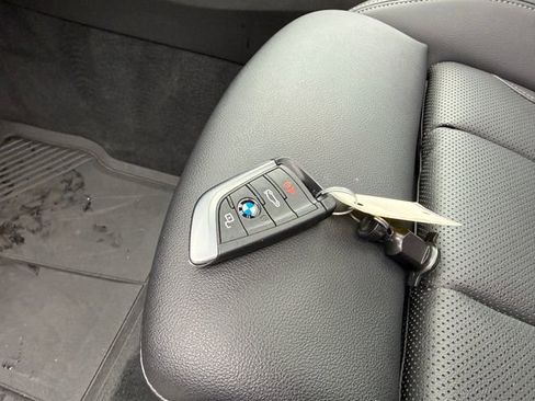 Used 2024 BMW X3 xDrive30i w/ Premium Package image 32