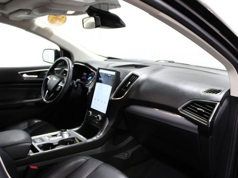 Used 2021 Ford Edge Titanium w/ Equipment Group 301A image 24