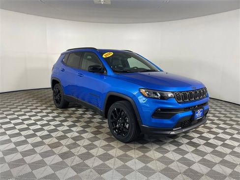 New 2025 Jeep Compass Latitude w/ Sun & Sound Group image 25
