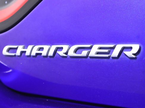 Used 2020 Dodge Charger SXT w/ Leather Interior Group RWD image 36