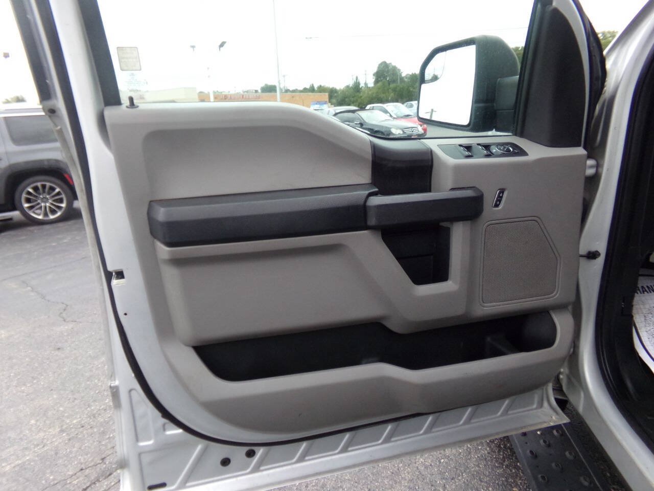 Used 2017 Ford F150 XL w/ XL Power Equipment Group AWD/4WD image 19