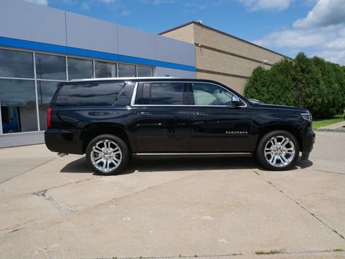 Used 2020 Chevrolet Suburban Premier w/ Premier Plus Edition AWD/4WD image 7