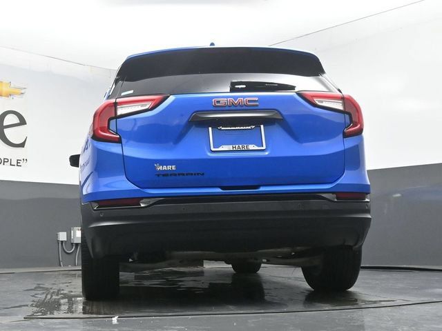 Used 2024 GMC Terrain SLE w/ Driver Convenience Package FWD image 59