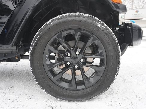 Used 2021 Jeep Wrangler Unlimited Sahara image 22