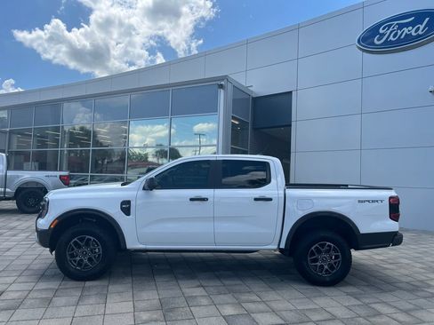 Used 2024 Ford Ranger XLT RWD image 3