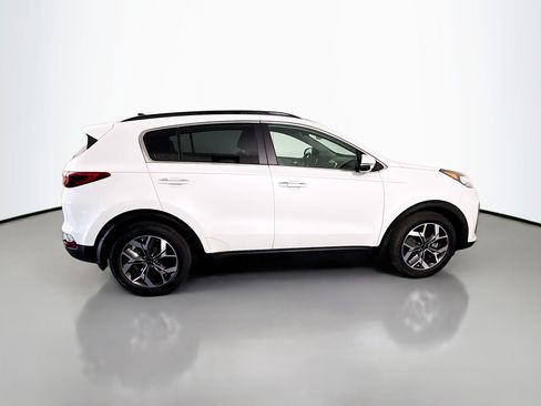 Used 2022 Kia Sportage EX image 11