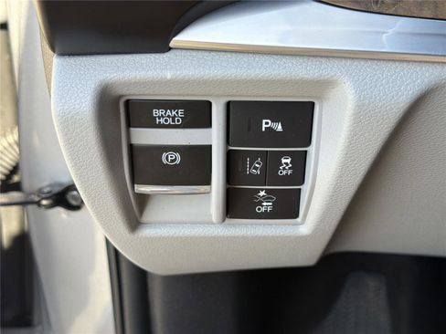 Used 2020 Acura MDX SH-AWD w/ Technology Package image 16