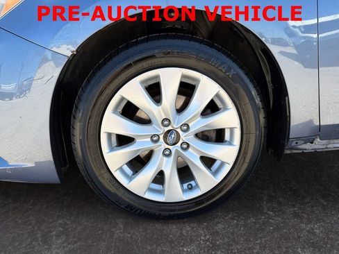 Used 2017 Subaru Legacy 2.5i Premium AWD/4WD image 9