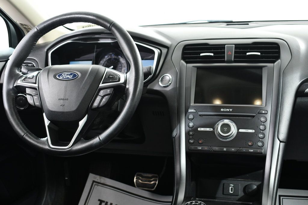 Used 2018 Ford Fusion Titanium AWD/4WD image 8