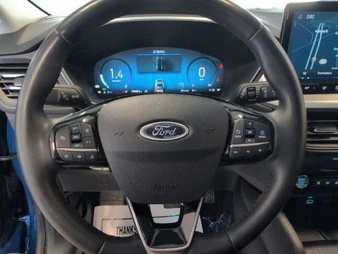Certified 2023 Ford Escape Platinum AWD/4WD image 18