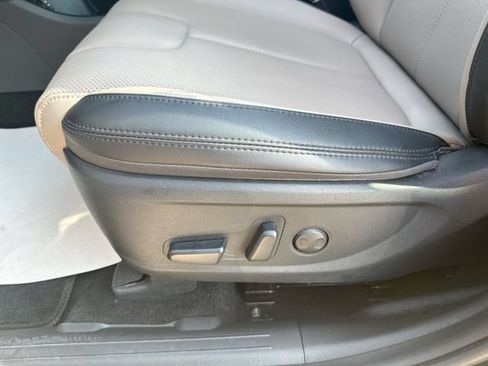 Used 2023 Hyundai Santa Fe SEL Premium AWD/4WD image 38